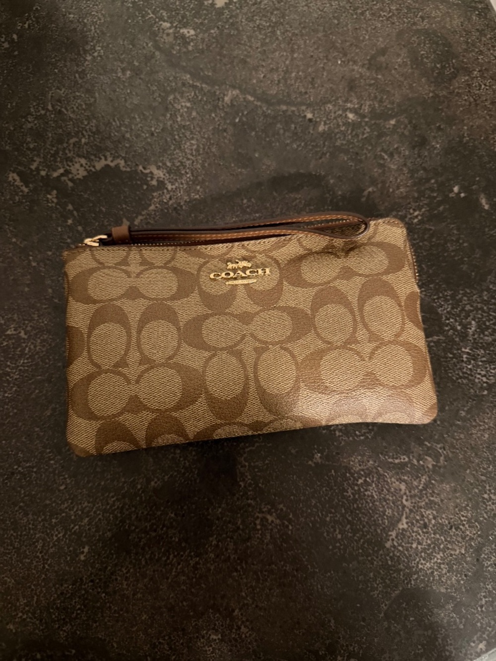 Coach Large Corner Zip Wristlet In Signature Canvas